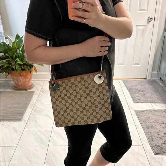 Gucci Brown and Tan crossbody Bag - Picture 16 of 16